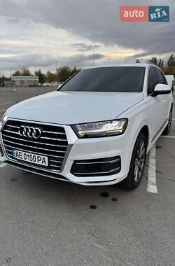Audi Q7  2019
