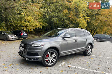 Audi Q7  2015