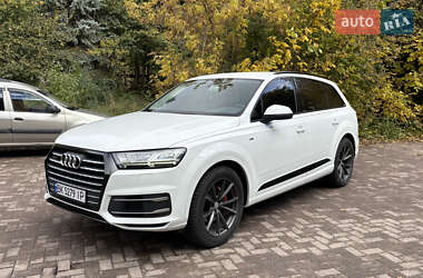 Audi Q7  2015