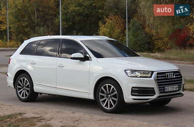 Audi Q7  2015