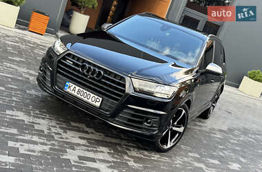 Audi Q7  2017