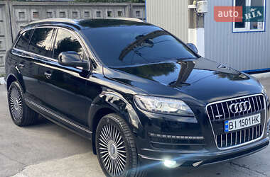Audi Q7  2013