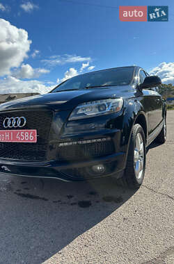 Audi Q7  2013
