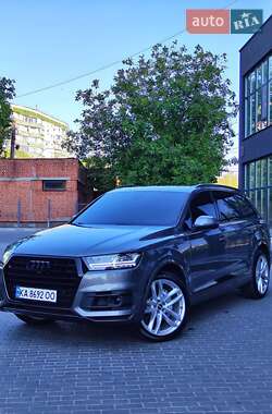 Audi Q7 2016