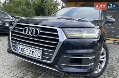 Audi Q7  2016