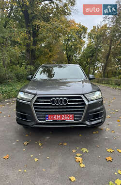 Audi Q7  2019