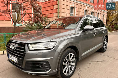 Audi Q7  2017