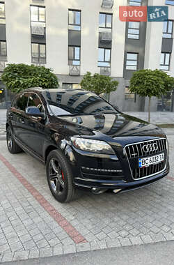 Audi Q7  2015