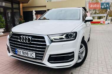 Audi Q7  2015