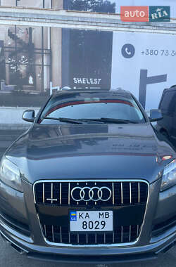 Audi Q7  2013