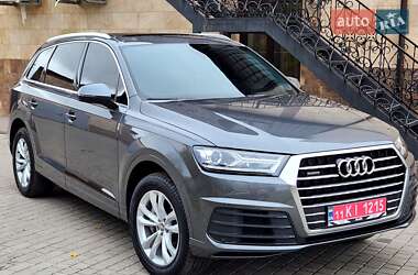Audi Q7  2019