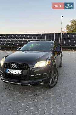 Audi Q7  2015