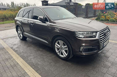 Audi Q7 2016
