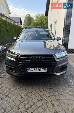 Audi Q7  2019