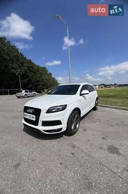 Audi Q7  2013