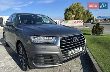 Audi Q7  2017