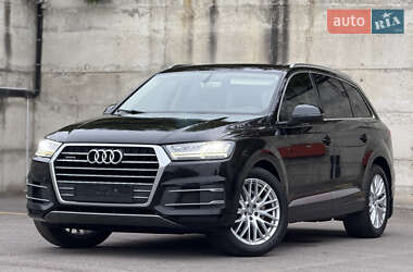 Audi Q7  2015