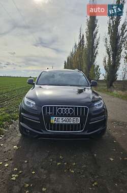 Audi Q7  2012