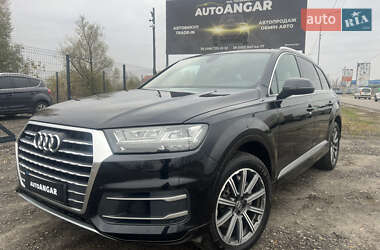 Audi Q7  2016