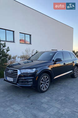Audi Q7  2016