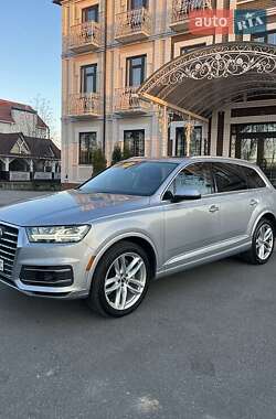 Audi Q7  2017