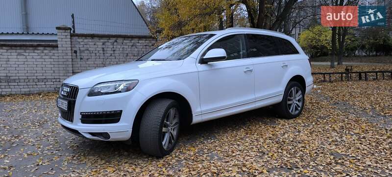 Внедорожник / Кроссовер Audi Q7 2015 в Днепре