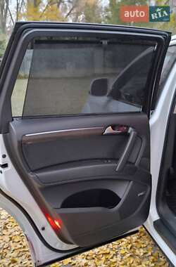 Внедорожник / Кроссовер Audi Q7 2015 в Днепре