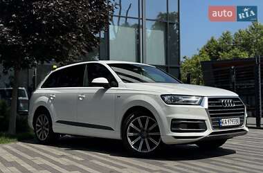 Audi Q7  2017