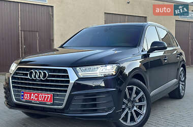 Audi Q7  2016