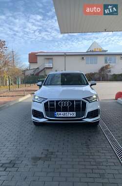 Audi Q7  2021
