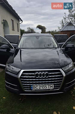 Audi Q7  2017