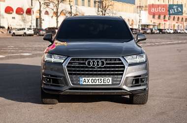 Audi Q7  2017