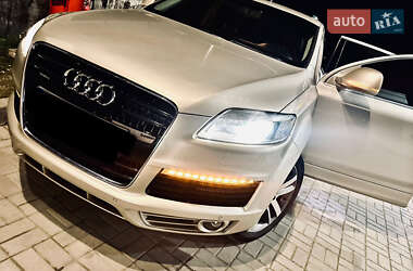 Audi Q7  2007