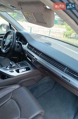Внедорожник / Кроссовер Audi Q7 2016 в Новом Буге