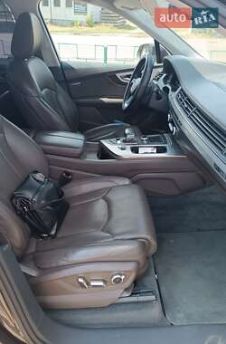 Внедорожник / Кроссовер Audi Q7 2016 в Новом Буге