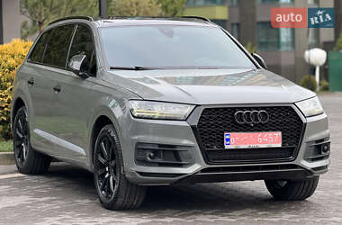 Audi Q7  2017