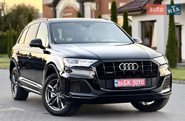 Audi Q7  2022