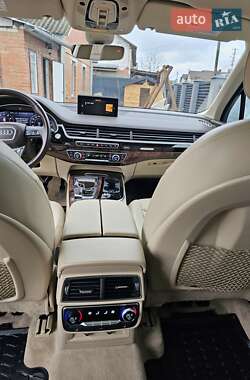 Позашляховик / Кросовер Audi Q7 2018 в Вінниці