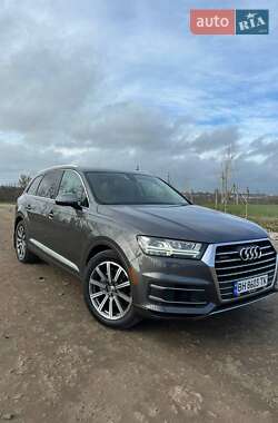 Audi Q7  2019