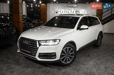 Audi Q7  2017