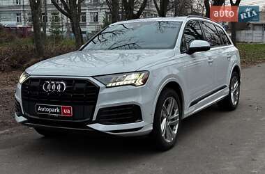 Audi Q7  2023