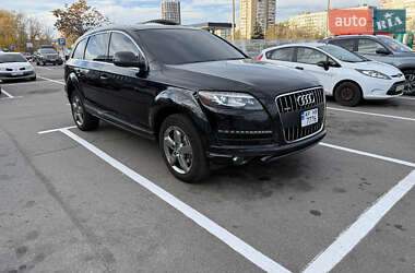 Audi Q7  2012