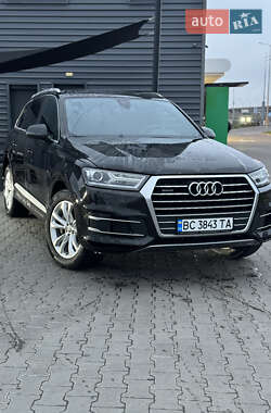 Audi Q7  2017