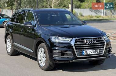 Audi Q7  2016