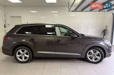 Audi Q7  2015