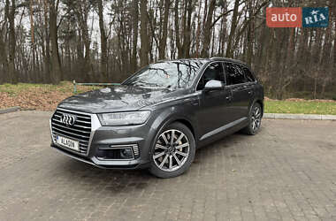 Audi Q7 2016