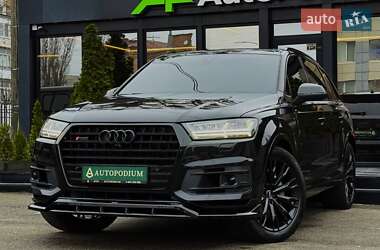 Audi Q7  2018