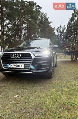 Audi Q7  2017