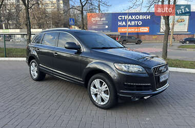 Audi Q7  2010