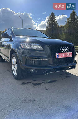 Audi Q7  2013